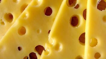 Πώς το τυρί φέρνει ευτυχία και πιο υγιή γήρανση