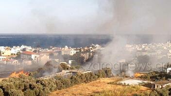 Φωτιά στην Παλαιόχωρα - Κοντά στον οικισμό οι φλόγες - Απομακρύνθηκαν ένοικοι ξενοδοχείου