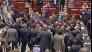 Χάος στο Ιταλικό Κοινοβούλιο: Ξυλοκοπήθηκε βουλευτής!