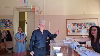 Ψήφισε ο Δήμαρχος Ηρακλείου -Κάλεσε τους δημότες να σπεύσουν στην κάλπη