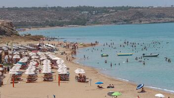 Ο καύσωνας υποχώρησε αλλά οι υψηλές θερμοκρασίες διατηρήθηκαν στην Κρήτη!