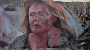 Γκράφιτι με το πρόσωπο της Μαρίας Καβογιάννη στέλνει ηχηρό μήνυμα κατά της έμφυλης βίας