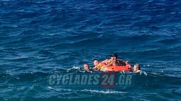 Σύρος: Παιδιά παρασύρθηκαν με φουσκωτή βάρκα – Τα έσωσε λιμενικός