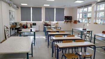 Καύσωνας: Επαναλειτουργούν αύριο τα σχολεία στον Δήμο Αθηναίων