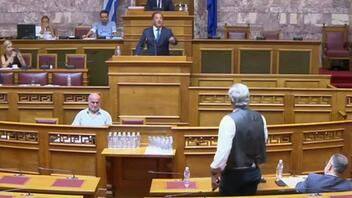 Χαμός με Γεωργιάδη και Πολάκη στη Βουλή!