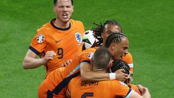 Ολλανδία-Τουρκία 2-1: Με ανατροπή στα ημιτελικά οι Ολλανδοί