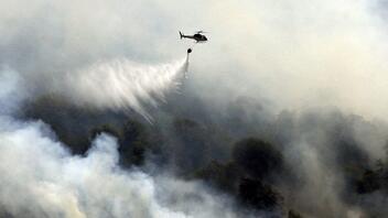 Συνεχίζονται οι επιχειρήσεις για την κατάσβεση πυρκαγιάς στη νότια Αλβανία
