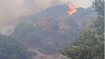 Συνεχίζεται η μάχη με τις φλόγες στα Χανιά - Σηκώθηκαν ξανά δύο ελικόπτερα