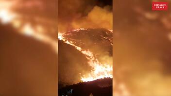 Νέα φωτιά στην Κρήτη - Ολονύκτια μάχη των πυροσβεστικών δυνάμεων στο Γεράκι - Δείτε βίντεο