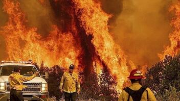 Οι φλόγες φθάνουν στην Τζάσπερ, στον δυτικό Καναδά - Μάχη για να προστατευτεί αγωγός πετρελαίου