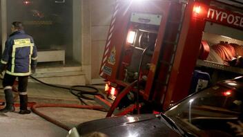 Υπό έλεγχο πυρκαγιά σε υπόγειο αποθηκευτικό χώρο στον Κορυδαλλό