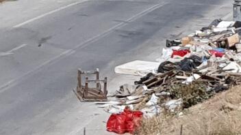 Αγανάκτηση για τις αυτοσχέδιες χωματερές στο Ηράκλειο -Σκουπίδια παντού!
