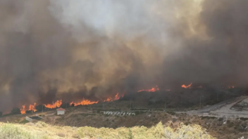 Εκτός ελέγχου η πυρκαγιά στην Κω - Φλέγονται Χίος και Ζάκυνθος