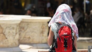 Επιμένουν και την Παρασκευή οι υψηλές θερμοκρασίες στην Κρήτη