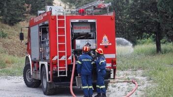 Υπό μερικό έλεγχο η πυρκαγιά στον Ασπρόπυργο