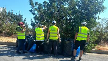 Σε καθαρισμούς επιπλέον 183 χιλιομέτρων οδικού δικτύου προχωρά ο Δήμος Χερσονήσου