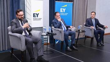 EY Ελλάδος: Πώς η τεχνητή νοημοσύνη θα μετασχηματίσει το Δημόσιο