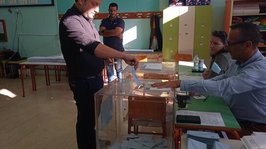 Ψήφισε ο υποψήφιος Δήμαρχος Χανίων του ΚΚΕ, Μπάμπης Λουτσέτης