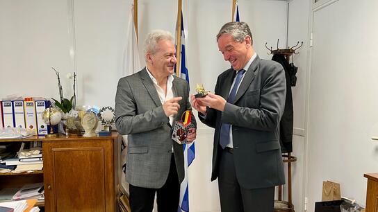 Με τον πρέσβη του Βελγίου στην Ελλάδα συναντήθηκε ο Αλ. Καλοκαιρινός