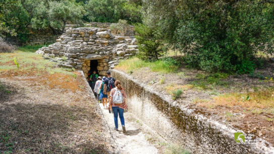 Ανακαλύψτε ένα μέρος, ιδανικό για πεζοπορία!