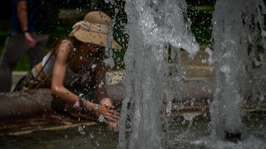 Meteo: Πέρυσι και φέτος οι μεγαλύτεροι καύσωνες στην ιστορία της Ελλάδας