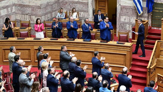 Επέτειος αποκατάστασης της Δημοκρατίας: Ειδική Συνεδρίαση της Ολομέλειας στη Βουλή 