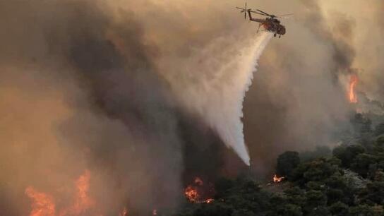 Μεγάλη πυρκαγιά στο Φαλακρό Δράμας - Τιτάνιες προσπάθειες για την κατάσβεση 