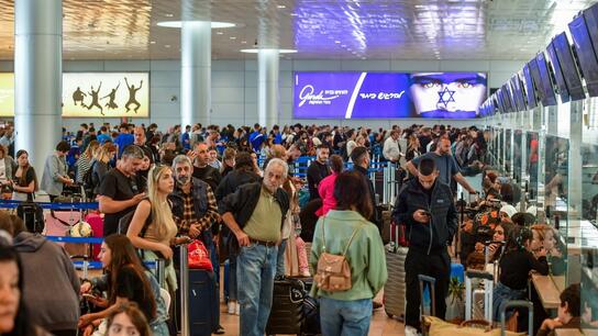 Πανικός στο Ισραήλ: Χιλιάδες επιβάτες συνωστίζονται στο αεροδρόμιο του Τελ Αβίβ για να φύγουν 