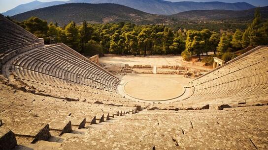 Αρχαίο Θέατρο Επιδαύρου: Το τελειότερο αρχαίο ελληνικό θέατρο από άποψη ακουστικής και αισθητικής