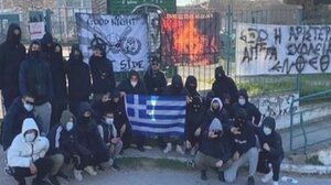 Πλήθος καταγγελιών στην εισαγγελία για οργανωμένες φασιστικές ομάδες πίσω από τις επιθέσεις σε μαθητές