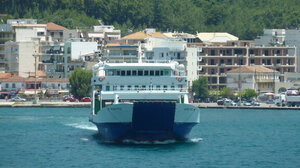 Το πλήρωμα ενός ferry boat έσωσε σκύλο που βρέθηκε στη θάλασσα