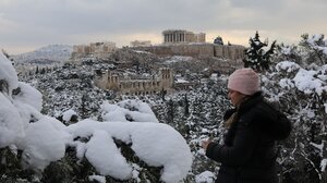 Κακοκαιρία «Ελπίδα»: Συστάσεις της Ένωσης Πνευμονολόγων για προστασία έναντι του ψύχους