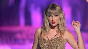 Τέιλορ Σουίφτ: Ετοιμάζεται να κάνει το ντεμπούτο της στη σκηνοθεσία