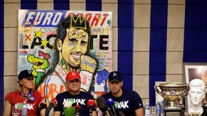 Θύελλα αντιδράσεων στη Σερβία για την απέλαση Τζόκοβιτς