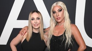 Η Σάρα Τάνο μεταμόρφωσε τη Lady Gaga σε... Πατρίτσια Ρετζάνι 