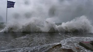 Προβλήματα λόγω ισχυρών ανέμων στις ακτοπλοϊκές συγκοινωνίες -Ποια δρομολόγια διακόπηκαν