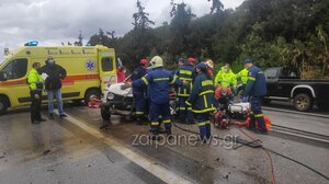 Σφοδρή σύγκρουση οχημάτων στον ΒΟΑΚ - Εγκλωβίστηκε ένα άτομο