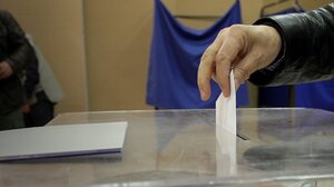 Δημοσκόπηση Opinion Poll: Εκπλήξεις στη διάταξη του πολιτικού σκηνικού