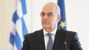 Δένδιας: Να σταματήσουν αμέσως οι επιθέσεις στην Ουκρανία