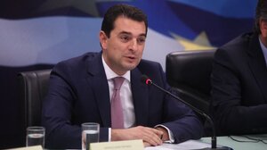 Σκρέκας: Θα συνεχίζουμε να στηρίζουμε τα νοικοκυριά και τις επιχειρήσεις