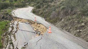 Πληγές και χάος άφησε η χθεσινή κακοκαιρία - Δείτε εικόνες