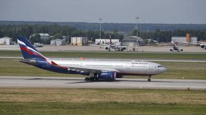 Ρωσικό αεροσκάφος έκανε παράκαμψη 15.000 χλμ. για να παραλάβει διπλωμάτες από την Ελλάδα