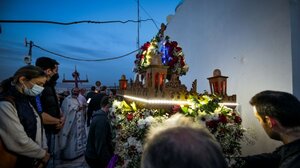 Εισαγόμενα λουλούδια από Τουρκία και Ιταλία για τον Επιτάφιο- τι έκαναν οι καλλιεργητές στην Κρήτη