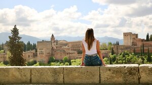 Γρανάδα: Οι κάτοικοι θέλουν να προστατεύσουν τα δωρεάν τάπας τους