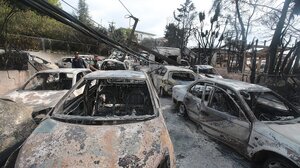 Φωτιά στο Μάτι: Για κακούργημα παραπέμπονται πέντε πρώην αξιωματικοί της Πυροσβεστικής