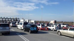 Εγκαταλείπουν την πόλη ενόψει Πάσχα οι Θεσσαλονικείς