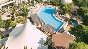 Το Agapi Beach Resort και επίσημα στην εταιρεία Φώτη Ν. Σμπώκου