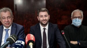 Ανδρουλάκης: Η οικουμενική αντίληψη της "ταυτότητας" υποστηρίζει και δεν υπονομεύει τη Δημοκρατία.