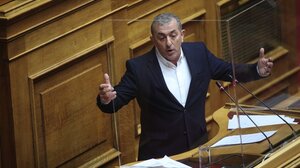 Βαρδάκης: «Ουσιαστική ελάφρυνση των νοικοκυριών μόνο μέσω πραγματικής επιστροφής μέρους της ρήτρας αναπροσαρμογής»