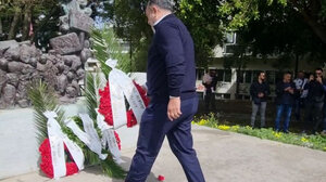 Στεφάνι στο "Μνημείο Νεκρών Εργατικής Τάξης" κατέθεσε ο Κουράκης